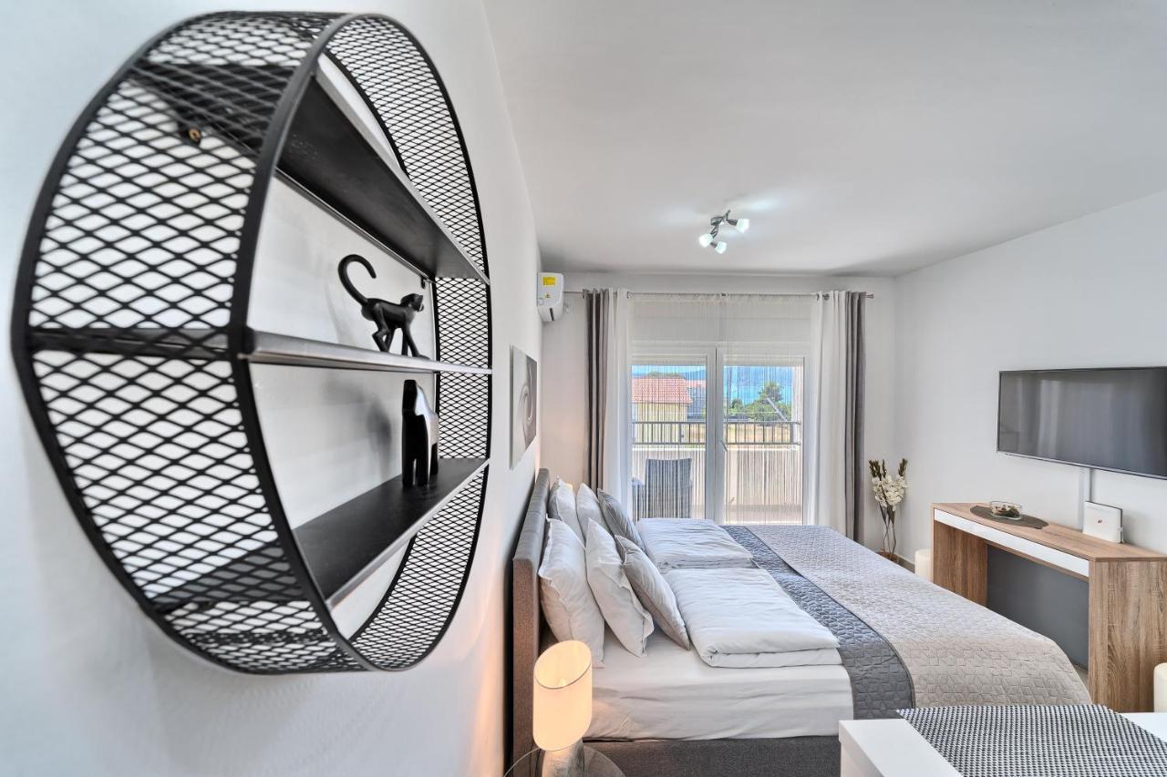 Modern Apartments With Sea View 150 Meters To Beach Kaštela Exterior foto
