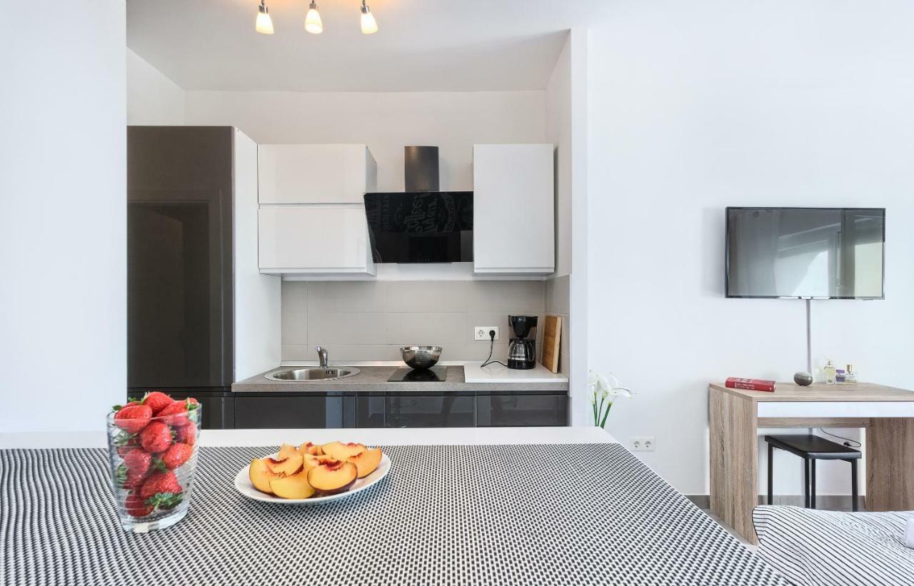 Modern Apartments With Sea View 150 Meters To Beach Kaštela Exterior foto