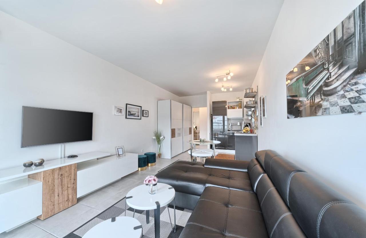 Modern Apartments With Sea View 150 Meters To Beach Kaštela Exterior foto