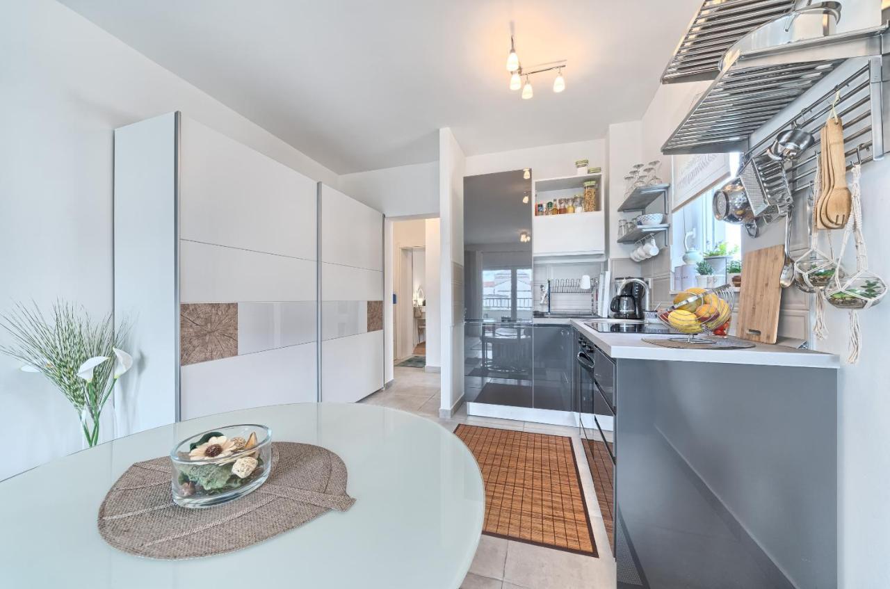 Modern Apartments With Sea View 150 Meters To Beach Kaštela Exterior foto